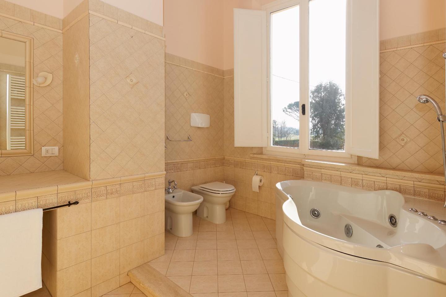 Bed & Breakfast Bel Giorgio Orentano Phòng bức ảnh